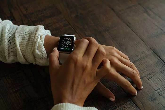 rearrange apps on your apple watch